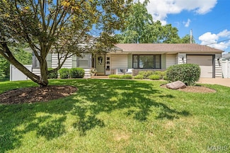 107 Huntleigh Dr, Saint Louis, MO 63122