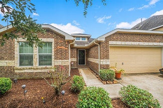 1201 Quarterhorse Dr, Alvin, TX 77511