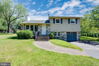 2219 Herblew Rd, Warrington, PA 18976