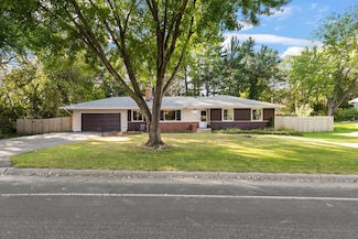 2364 Case Ave E, Saint Paul, MN 55119