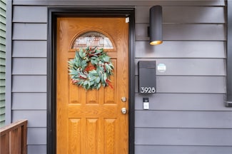 3928 Mintwood St, Pittsburgh, PA 15224