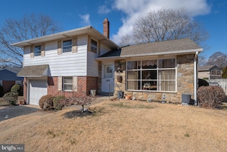 274 S New Ardmore Ave, Broomall, PA 19008