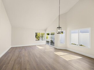 4573 Cordoba Way, Oceanside, CA 92056