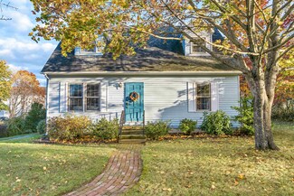 11 Ledgeview Dr, Rochester, NH 03839