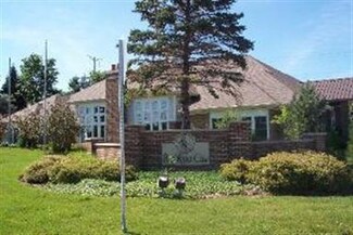 616 Pineridge Dr N Unit 24, Oswego, IL 60543