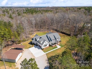 722 Clegg Farm Dr, York, SC 29745