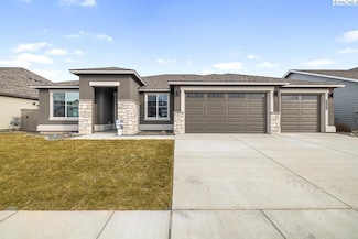 3252 Kasama Way, Richland, WA 99354