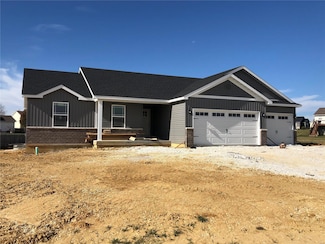 715 Woodview Meadows Dr, Troy, MO 63379
