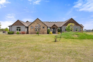 9710 N Oliver St, Valley Center, KS 67147