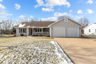 1447 Baytree Ln, Neenah, WI 54956