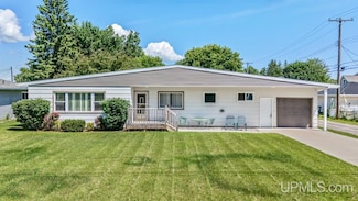 1914 10th Ave S, Escanaba, MI 49829