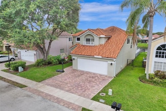 2791 Oak Park Cir, Davie, FL 33328