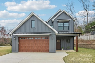 201 Plato Place, Etowah, NC 28729