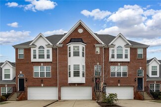 554 E Vanderbilt Dr, Mars, PA 16046