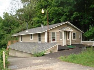 62A Willow Rd, Ayer, MA 01432