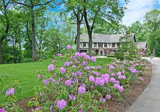 918 W Waldheim Rd, Pittsburgh, PA 15215