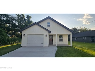 1517 Molitor Ave, Panama City, FL 32401