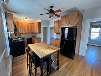 28 Goldsmith St Unit 2, Jamaica Plain, MA 02130