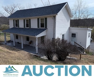 6746 Post Office Ln, Parrott, VA 24132