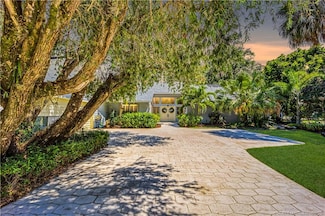 8 Kingston Ct, Stuart, FL 34996