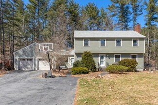 10 Cheyenne Rd, Pepperell, MA 01463