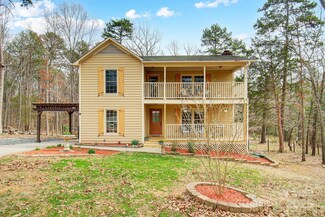 1426 Crescent St, Monroe, NC 28112