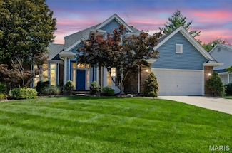 352 Huntleigh Manor Dr, Saint Charles, MO 63303