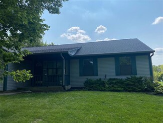 6767 W Fall Creek Dr, Pendleton, IN 46064