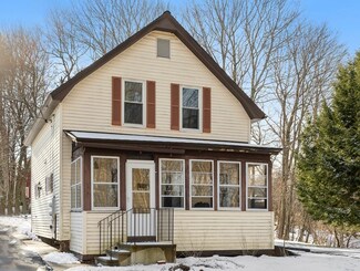 2 Williams St, Templeton, MA 01468