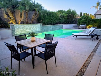 4628 W Whispering Wind Dr, Glendale, AZ 85310