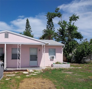 586 140th Ave E Unit 2, Madeira Beach, FL 33708
