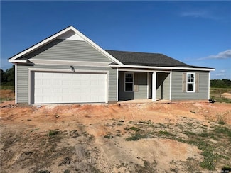 92 Dalton Dr, Lumber Bridge, NC 28357