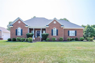 10216 Still Creek Ln, Mechanicsville, VA 23116