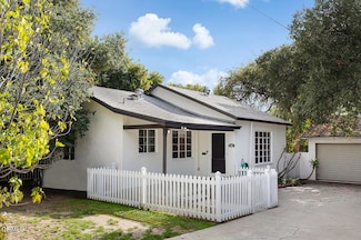 1070 E Woodbury Rd, Pasadena, CA 91104