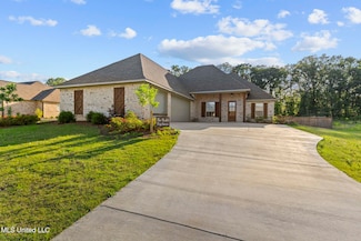112 Richburg Ct, Pearl, MS 39208
