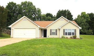 5507 Pearview Dr, Greensboro, NC 27405