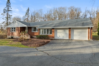 35 Basket Shop Rd, Hebron, CT 06248