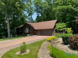 955 Greenbrier Rd, Upper Sandusky, OH 43351