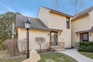 725 Shepard Rd Unit U204, Gurnee, IL 60031