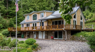 1141 N Shore Rd, Hadley, NY 12835