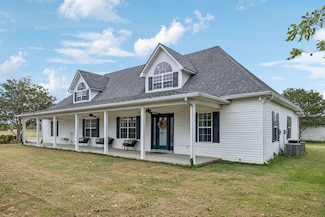 250 Awalt Dr, Winchester, TN 37398