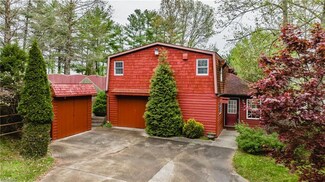 10937 Emerson Ave, Parkersburg, WV 26104