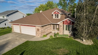 1108 Longhorn Dr, Norfolk, NE 68701