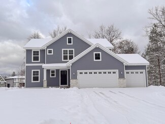 14967 Timberoak St, Holland, MI 49424