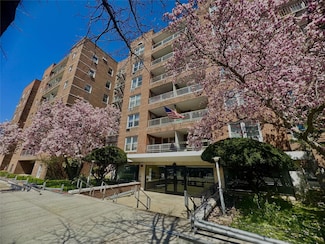60-11 Broadway Unit 2, Woodside, NY 11377