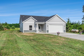 57860 James Dr, Three Rivers, MI 49093