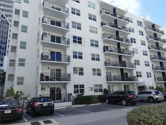 3000 Riomar St Unit 510, Fort Lauderdale, FL 33304