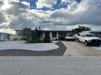 2754 Vindale Rd, Tavares, FL 32778