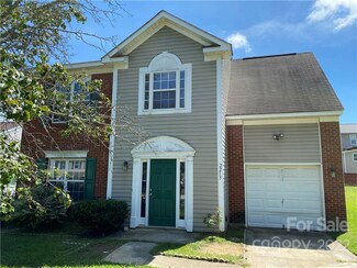 2215 Meadecroft Rd, Charlotte, NC 28214
