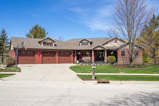 953 Larkspur Rd, Plymouth, WI 53073